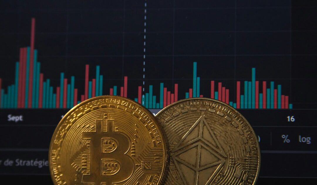 Grafico ribassista Bitcoin con candele rosse e indicatori on-chain miner reserve CryptoQuant analisi tecnica maggio 2026
